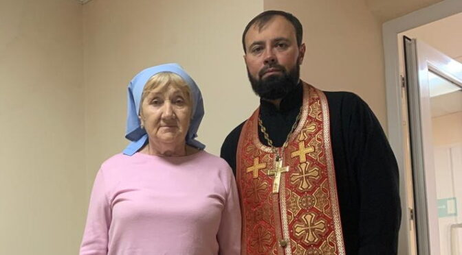Молебен о здравии детей прошел в больнице на улице Лукьяненко